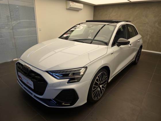 AUDI A3 2.0 40 TFSI GASOLINA SPORTBACK PERFORMANCE BLACK S-TRONIC AUDI A3 2.0 40 TFSI GASOLINA SPORTBACK PERFORMANCE BLACK S-TRONIC